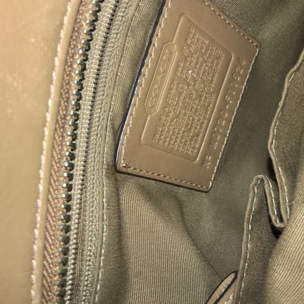 Coach Y2K Leather Lunch Box style Tote Bag Model # K0720-F11524